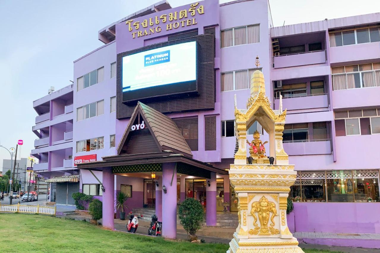 Oyo 565 Trang Hotel Εξωτερικό φωτογραφία