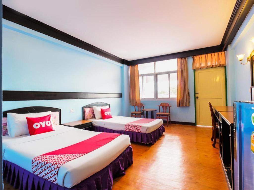 Oyo 565 Trang Hotel Εξωτερικό φωτογραφία