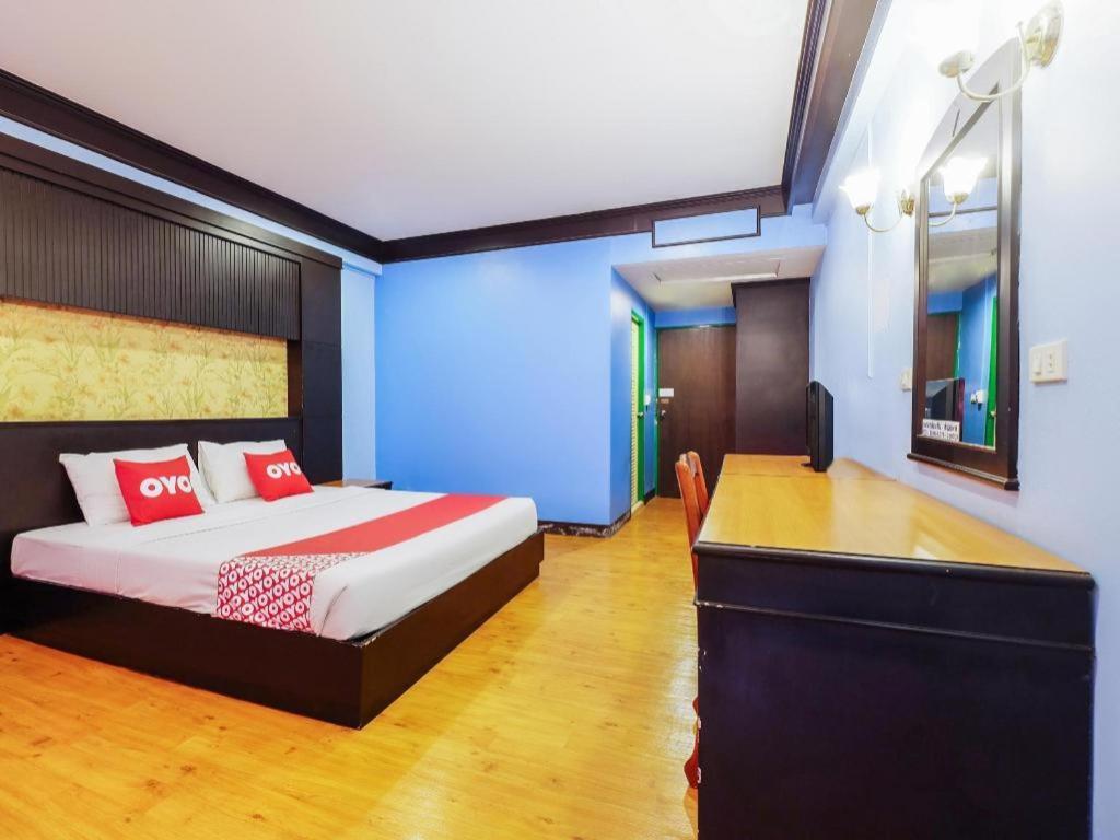 Oyo 565 Trang Hotel Εξωτερικό φωτογραφία