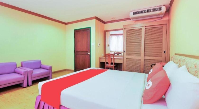 Oyo 565 Trang Hotel Εξωτερικό φωτογραφία