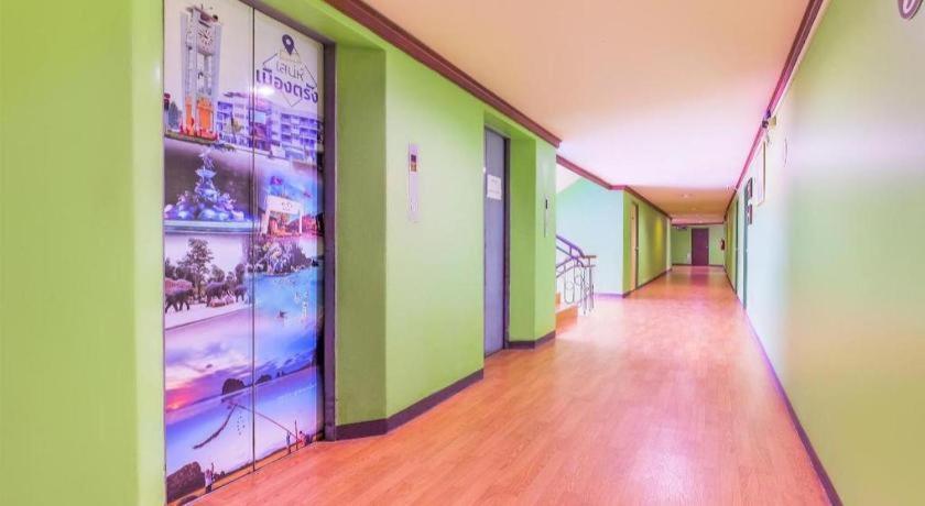 Oyo 565 Trang Hotel Εξωτερικό φωτογραφία