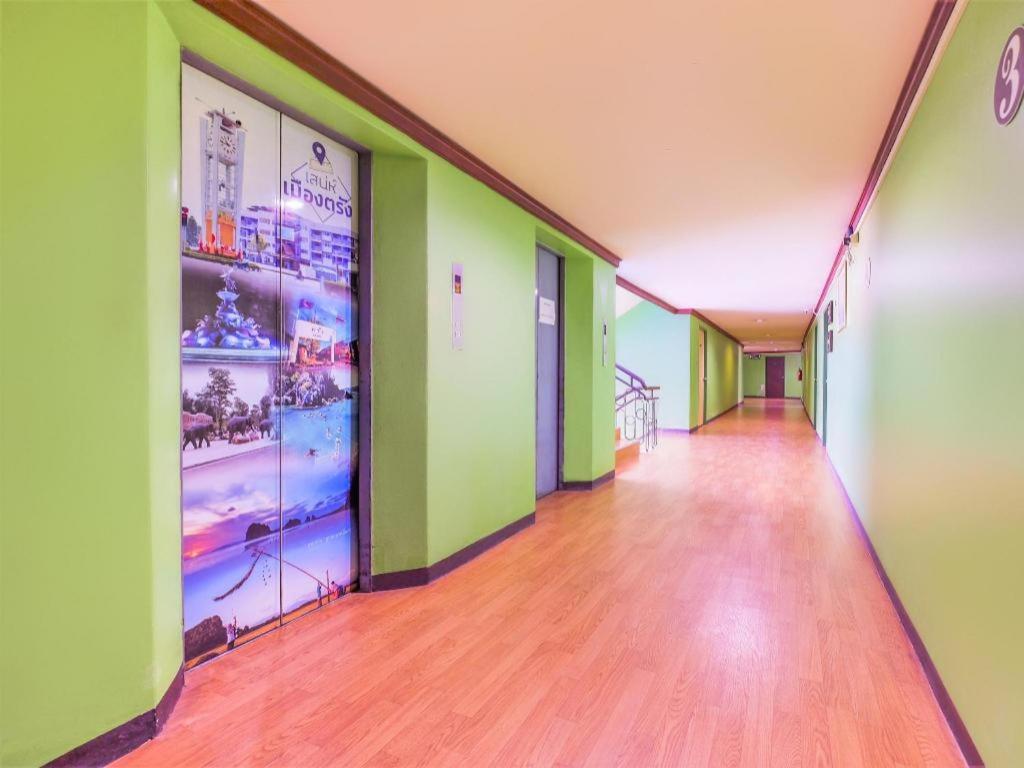 Oyo 565 Trang Hotel Εξωτερικό φωτογραφία